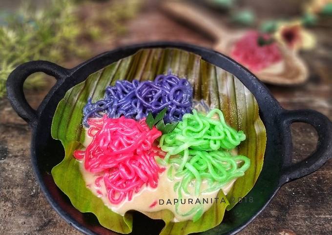 Resep Putu Mayang Kuah Sarikaya Oleh Anita Dwi Aryani Cookpad