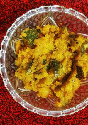 कद्दू की खट्टी मीठी सब्जी (Kaddu ki khatti mithi sabzi recipe in Hindi) रेसिपी मुख्य फोटो