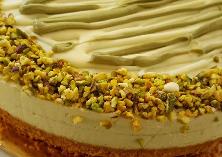 Ricetta Cheesecake Al Pistacchio Senza Cottura Di Angela Ferranti Cookpad