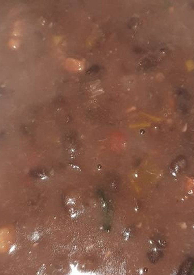 Una foto de Porotos negros guisados (caraotas a lo venezolano)