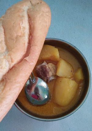 Hình của món Cà Ri Sườn Heo.