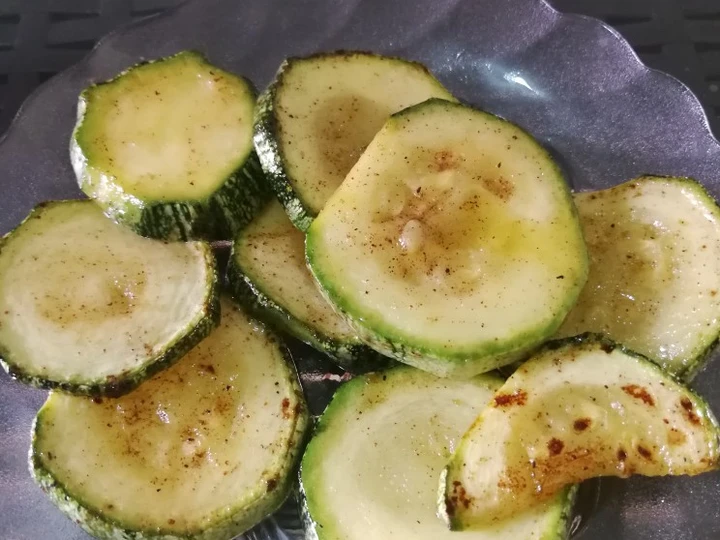 Recipe Sautéed zucchini with butter and garlic which So Delicious