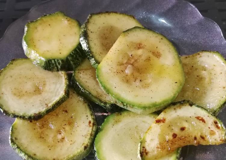 Recipe of Super Quick Homemade Sautéed zucchini with butter and garlic