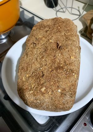 Una foto de Pan de molde integral casero (fácil) 🍞
