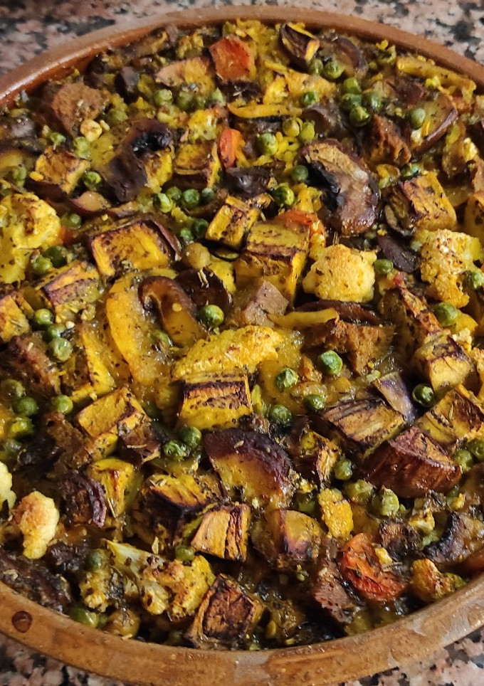 Una foto de Brown rice, vegetables, seitán with baked seaweed