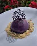 Mousse de piloncillo y Jelly de guayaba con tecojote