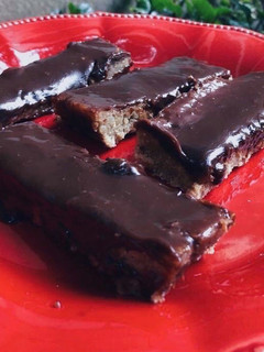 Una foto de Barritas de avena y coco con chocolate 🍫