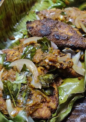A picture of Fish Pollichathu.