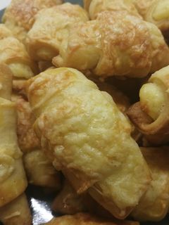 Töltött sós kifli recept fotója