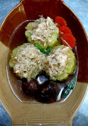รูปของ แกงจืดมะระยัดไส้ไก่สับ