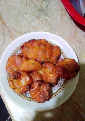 A picture of Crispy Alo pakoda.