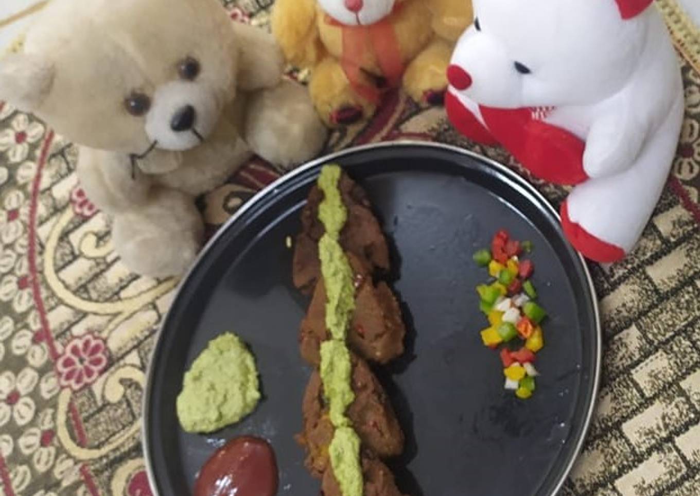 PeanutsRice Triangles with Til chutney