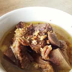 Sop Iga Sapi simpel রেসিপির প্রধান ছবি