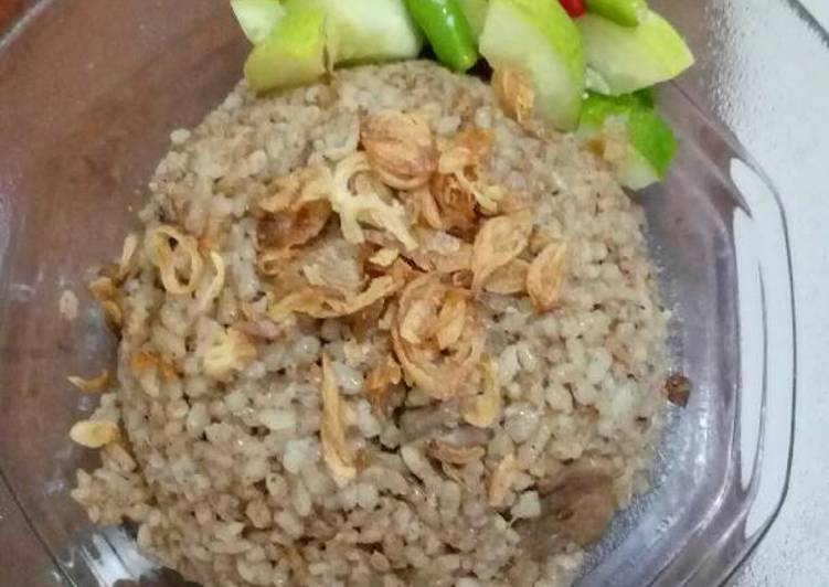 Langkah Mudah untuk Membuat Nasi Kebuli Daging Sapi ricecooker yang Menggugah Selera