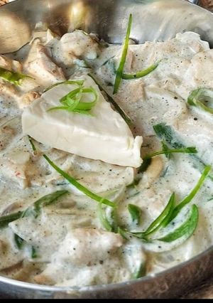 A picture of Chicken Paneer Reshmi Handi.