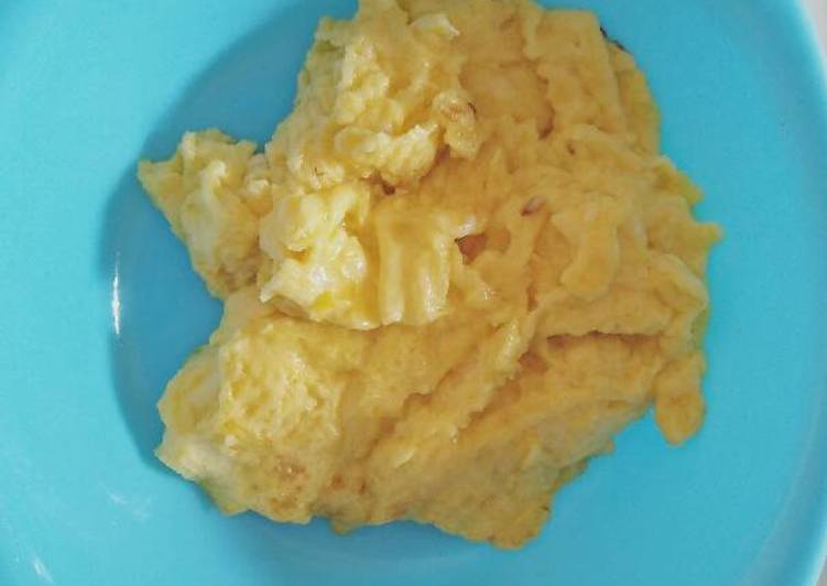 Scramble egg ala MCD Mpasi 12 bulan