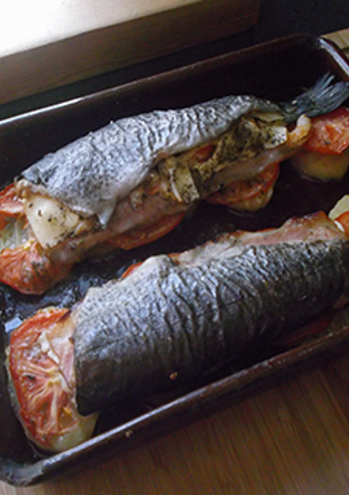 Una foto de Truchas con gambas y beicon