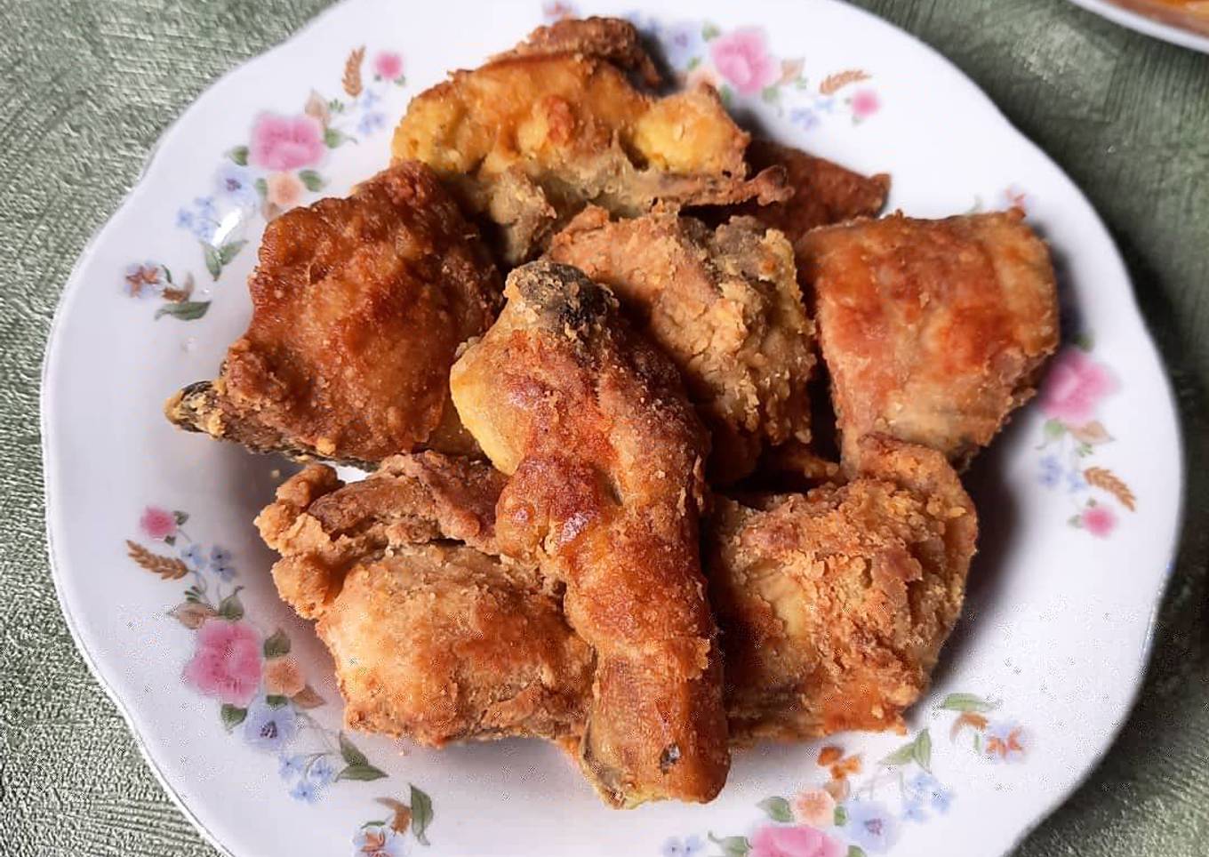 195. Ayam goreng tepung