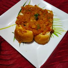 A picture of Masala pav.