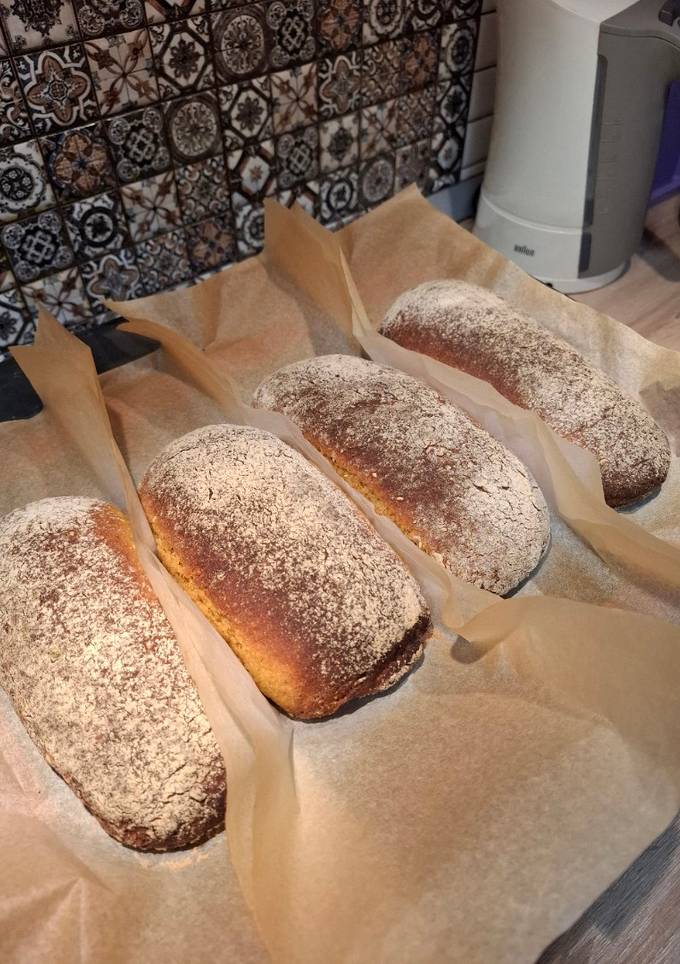 Чіабата з зеленню та копченой паприкой😋