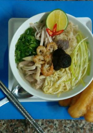 Hình của món Bún thang.