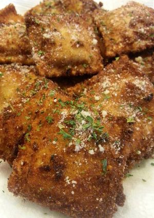 A picture of Crispy Ravioli.
