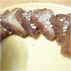 A picture of Shahi tukda.