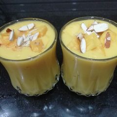 A picture of Mango Milkshake.