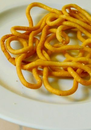 A picture of Thenkuzhal.
