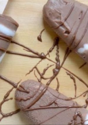 Una foto de Paletas de helado de nutella