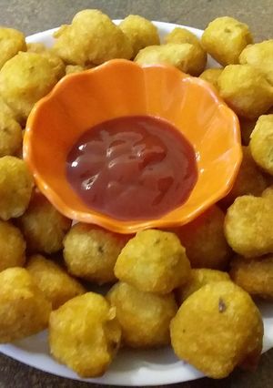 A picture of Masoor dal pakode.