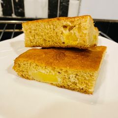 A picture of Pineapple Cake.