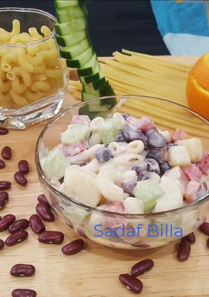 A picture of Pizza Hut Style Salad.