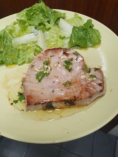 Una foto de Atún a la plancha
