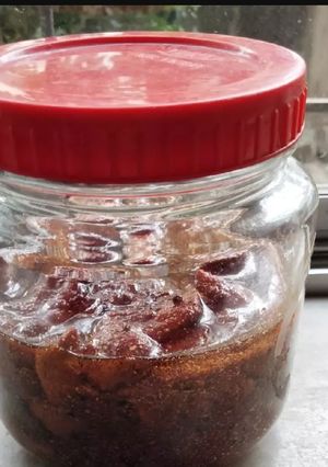 A picture of Straw mushroom pickle.