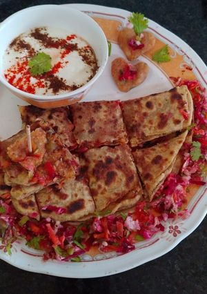 मिक्स वेजिटेबल पराठा रेसिपी (Mix Vegetable  Paratha recipe  in Hindi) रेसिपी मुख्य फोटो