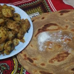 Atte waly aloo A picture of Atte waly aloo.
