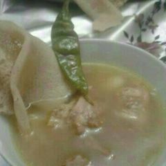 A picture of Meat soup.