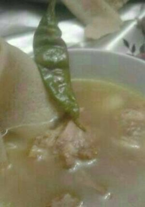 A picture of Meat soup.