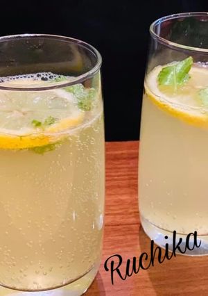 A picture of Lemon Mint Mojito.