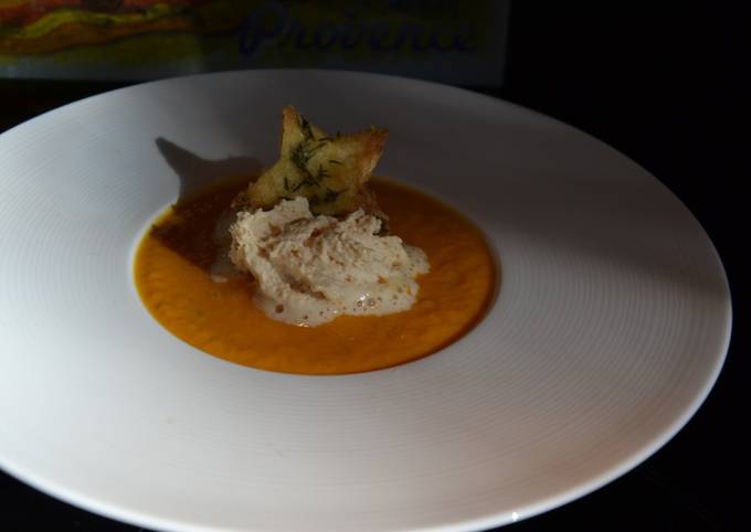 VELOUTE DE POTIRON avec sa CHANTILLY de FOIE GRAS