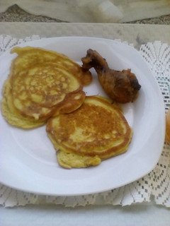 A picture of Egg and Avocado pancakes for breakfast.