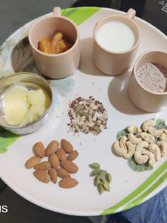 रागी हलवा (Ragi halwa recipe in hindi) रेसिपी मुख्य फोटो