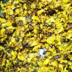 प्याज करेला की भुजिया(pyaz karela ki bhujiya recipe in hindi)-レシピのメイン写真