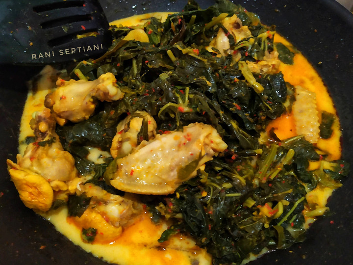 Langkah Mudah untuk Membuat Gulai Daun Singkong + Ayam Anti Gagal