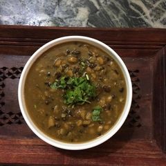 A picture of Kali mah chanaki dal.