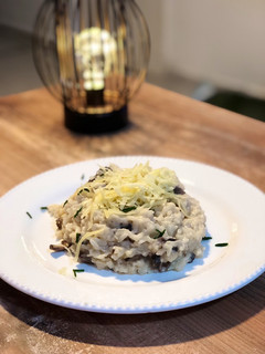 Una foto de Risotto Funghi (Risotto de hongos)
