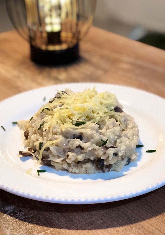 Una foto de Risotto Funghi (Risotto de hongos)