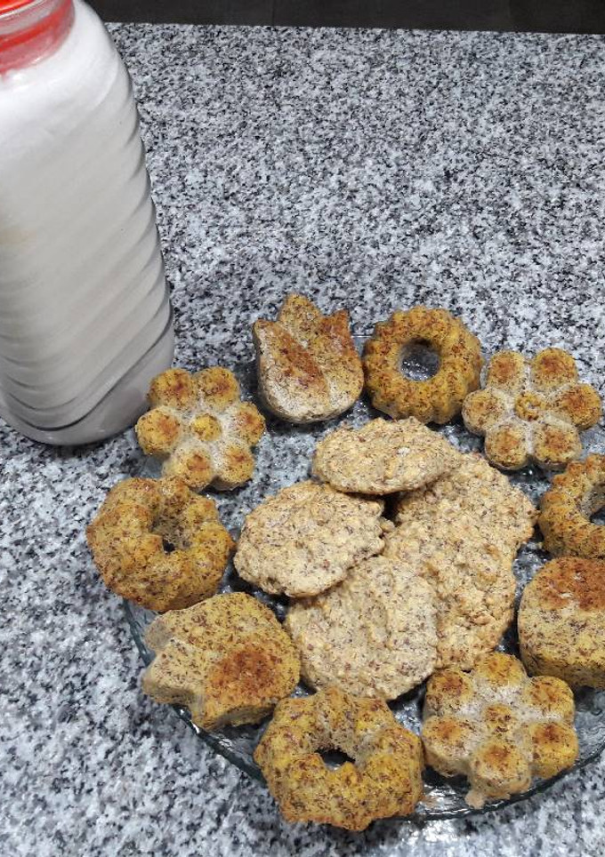 Una foto de Galletas de almendras (sin tacc, sin azúcar, sin lactosa)