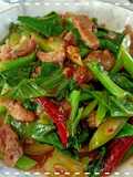 ผัดคะน้าหมูชิ้น